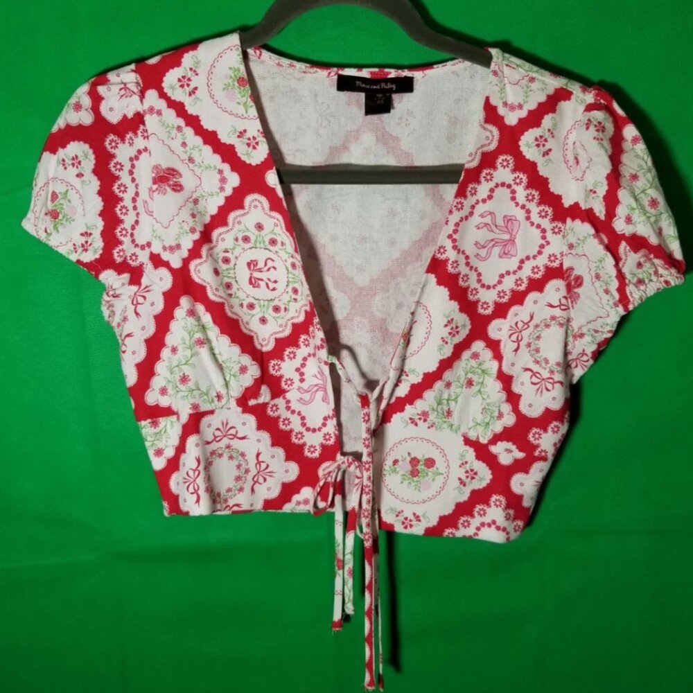 Max and Riley White Red Women XL Crop Top Western Girl Shabby Chic Floral Linen